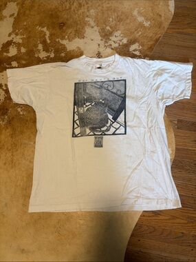 Fruit of the Loom White Graphic Tee with Black Cat Illustration